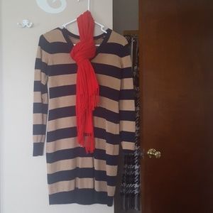 Old Navy sweater dess